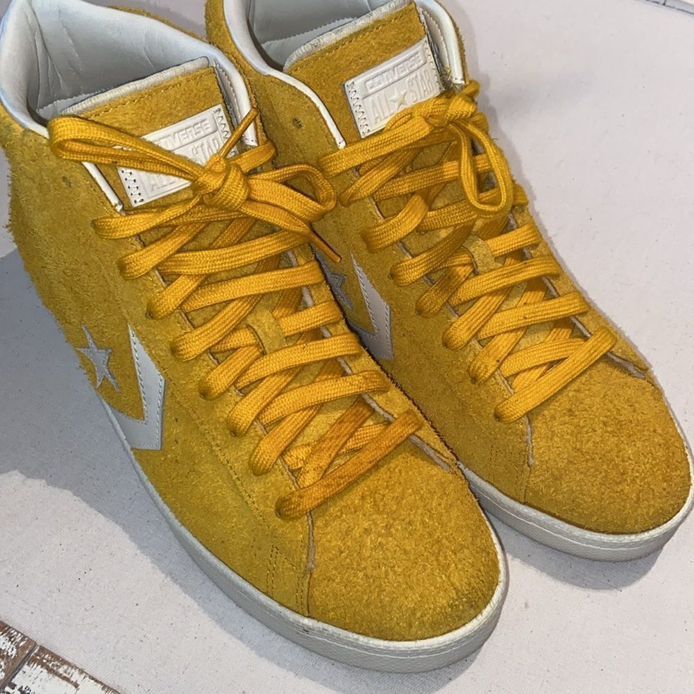 Limited release Converse Pro ’76 “Vintage Suede” Yellow Men’s 10 WMN 11.5 UNISEX